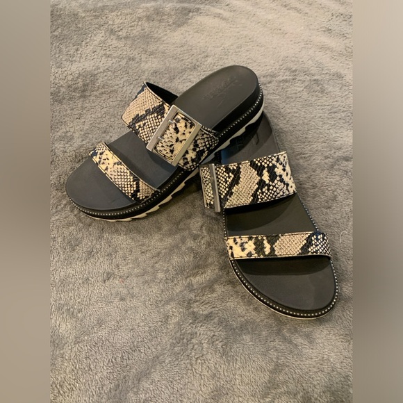 Sorel Shoes - Sorel Black and Cream snake skin print Slide Sandals. Great used condition.